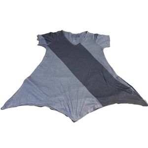 American Twist Print Unique V Neck T Shirt Grey Sz LG  Could Be Tied Front GUC